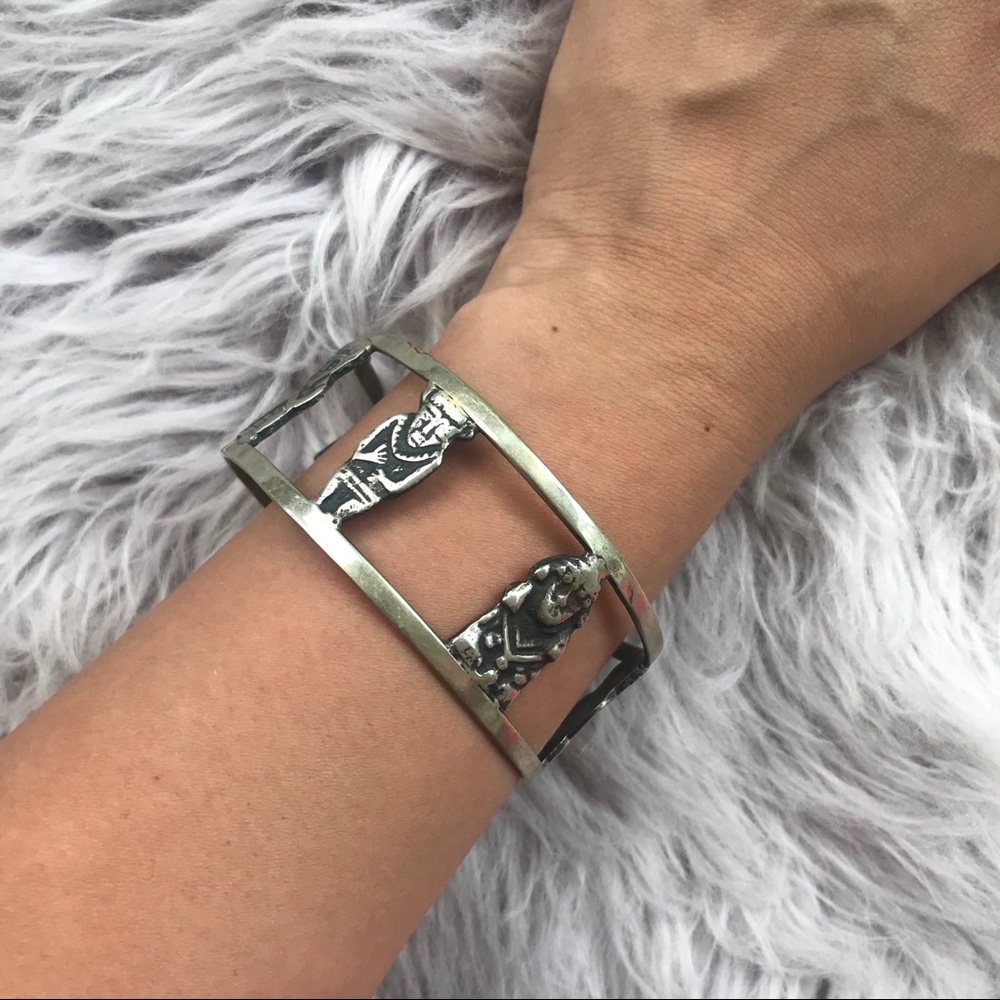 Vintage Totem Silver-tone Bangle